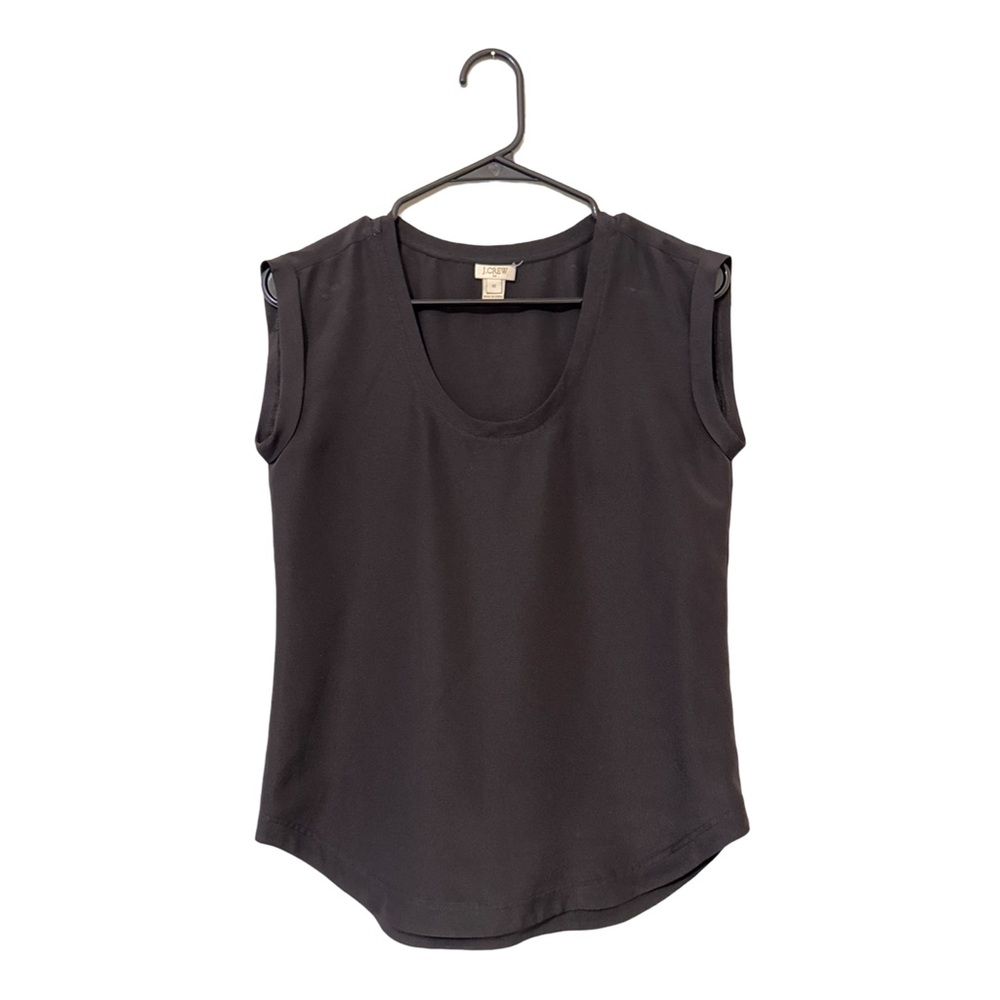 J. Crew black top
Size 00 (fits like small-medium)